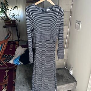 Striped nursing / maternity dress